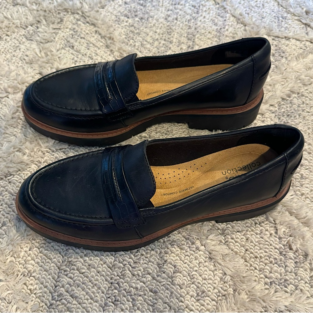 Clarks Collection Leather Loafers Westlynn Bay | Size 9M 🖤